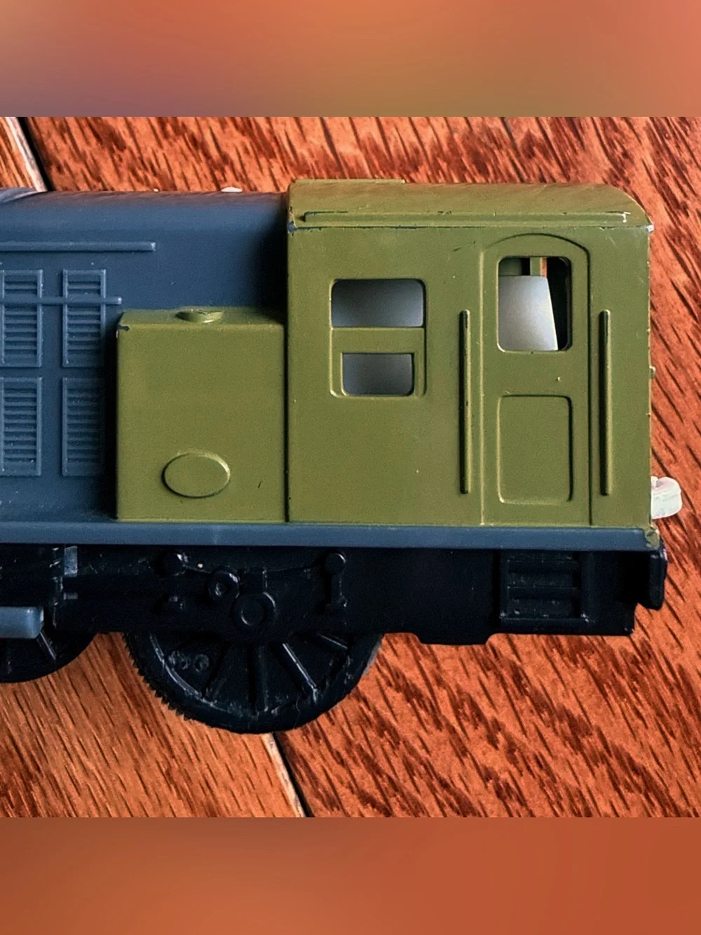 Thomas The Tank Engine Friends Trackmaster Dodge Grey Green Motorized Train 2009